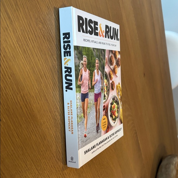 Rise & Run Cookbook Shalane Flanagan & Elyse Kopecky - Picture 2 of 3